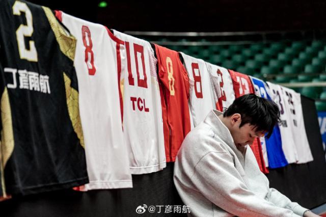 bti体育app下载-烟火绚烂亦短暂 丁彦雨航八年的漫长告别